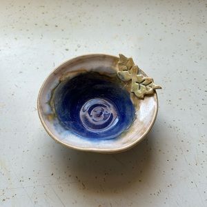 Ceramic bowl